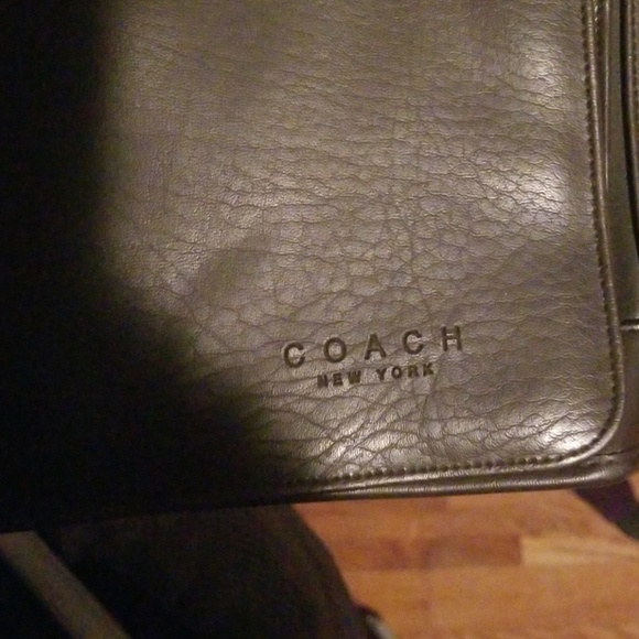 Coach purse - Picture 2 of 4